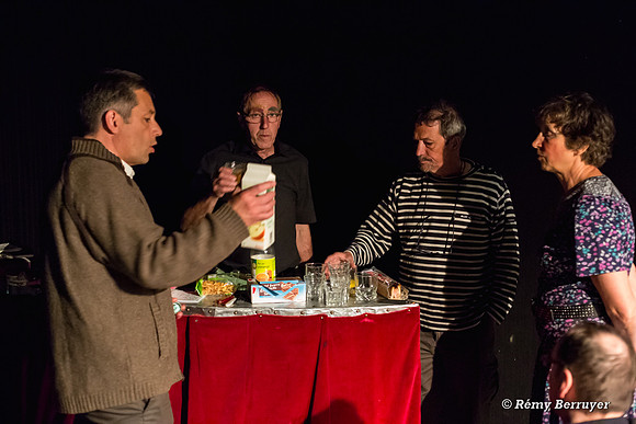 Spectacle Poussières
